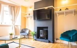 Prestigious 3Bed with Parking near Kingston Thames
