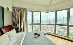 Regalia Residence And Suites By Trip Home