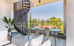 Sanders Evolution2-Nice 2bdr apt wprivate rooftop