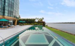 NAKA-RAJ Escape Hotel