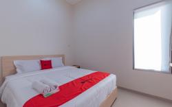 RedDoorz near CSB Mall Cirebon