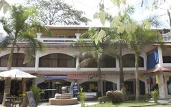 Plaza Royal Apartments
