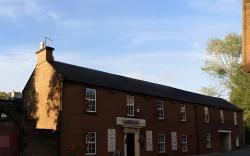 Fairburn Hotel