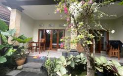Suryadina Guest House
