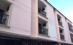 Plaza Florida Suites