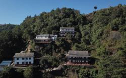 Everest Manla resort