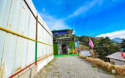 FabHotel Sizzling Resort & Adventure - Nr. Main market
