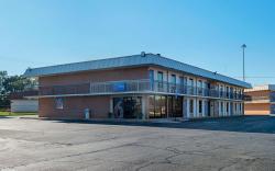 Studio 6  Suites Perry, GA