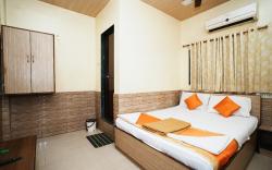 Hotel Sai Parikrama