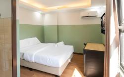 St. Marvin Studio M506