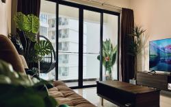Timber Lounge - 2BR Forest Haven