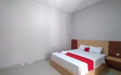 RedDoorz Syariah near Alun Alun Tegal 2
