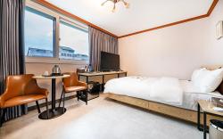 Jinju Gangnam 987 Hotel