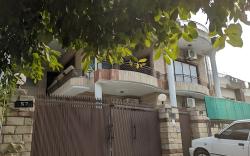 Lux Lounge Guest House 