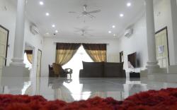 Villa Masidah, Sg Buloh (Private Room 2 adults)