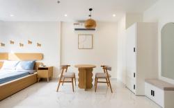 Emma House 9 - Studio The Oasis Vinhomes Q9