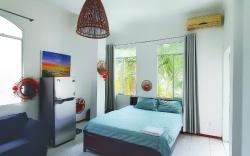 Phòng 206, căn hộ dich vụ đáng yêu có hồ bơi
