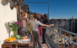 Milan Skyline Apartment, Citt Studi, 1 min Metro, terrace, wifi, Netflix