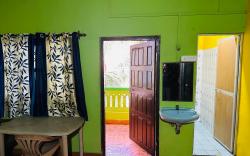 Savitri Guest House
