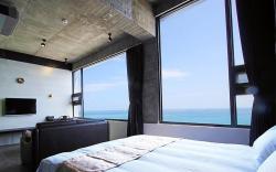 窗外的海