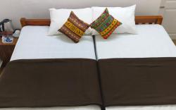 Tess Holistay Room No 2 
