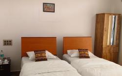 Tess Holistay  Deluxe Room No 7 with balcony 