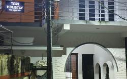 Tess Holistay Room No 8