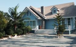 Private house stay with big terrace & garden