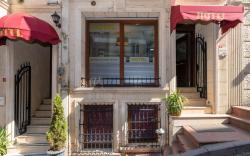 Grand opera hotel