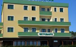 Motel Boston