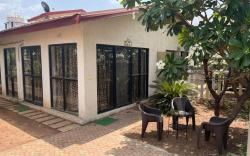 Retreat Holiday Homes, The Twin, Karjat.