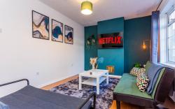 New Large 2 Bed Entire Apartment Near New Castle