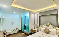VIP HOTEL