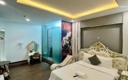 VIP HOTEL