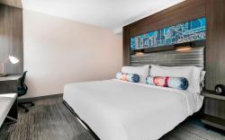 Aloft Newport on the Levee