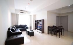 Homey 3BR Grand Sungkono Lagoon Apt By Travelio