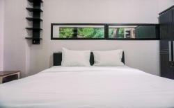 Warm Stay Studio Green Bay Pluit Apt By Travelio