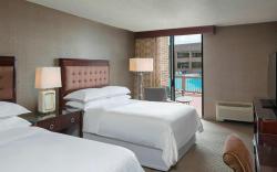 Sheraton Harrisburg Hershey Hotel