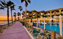 Pacific Terrace Hotel