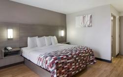 Red Roof Inn & Suites Brunswick I-95