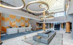 Sandman Signature Mississauga Hotel