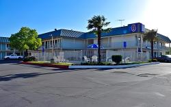 Motel 6 Woodland, CA - Sacramento Airport