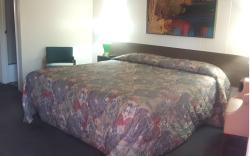 Town House Motor Inn
