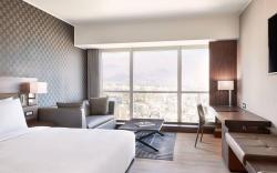 AC Hotel Santiago Cenco Costanera