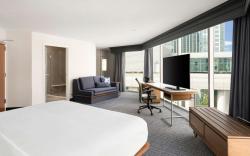 Courtyard by Marriott Charlotte City Center