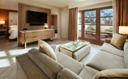 Sheraton Redding Hotel at the Sundial Bridge