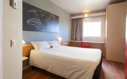 ibis Elche