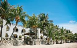 Squares Beachfront Apartments
