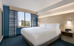 Holiday Inn Express Hotel & Suites Norfolk Airport By IHG
