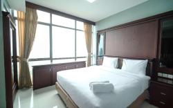 Homey 1BR at Aryaduta Residence Apt By Travelio